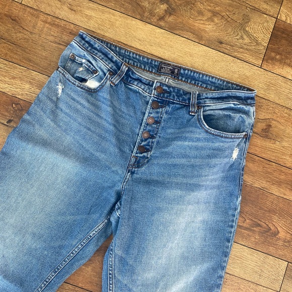 Abercrombie & Fitch Button Fly Cropped Jeans. - Picture 2 of 6